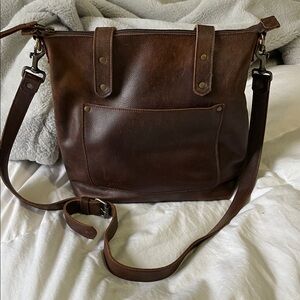 HIDES | Dark Saddle Brown | Leather | Crossbody Bag/Tote | Minimalist | Neutral